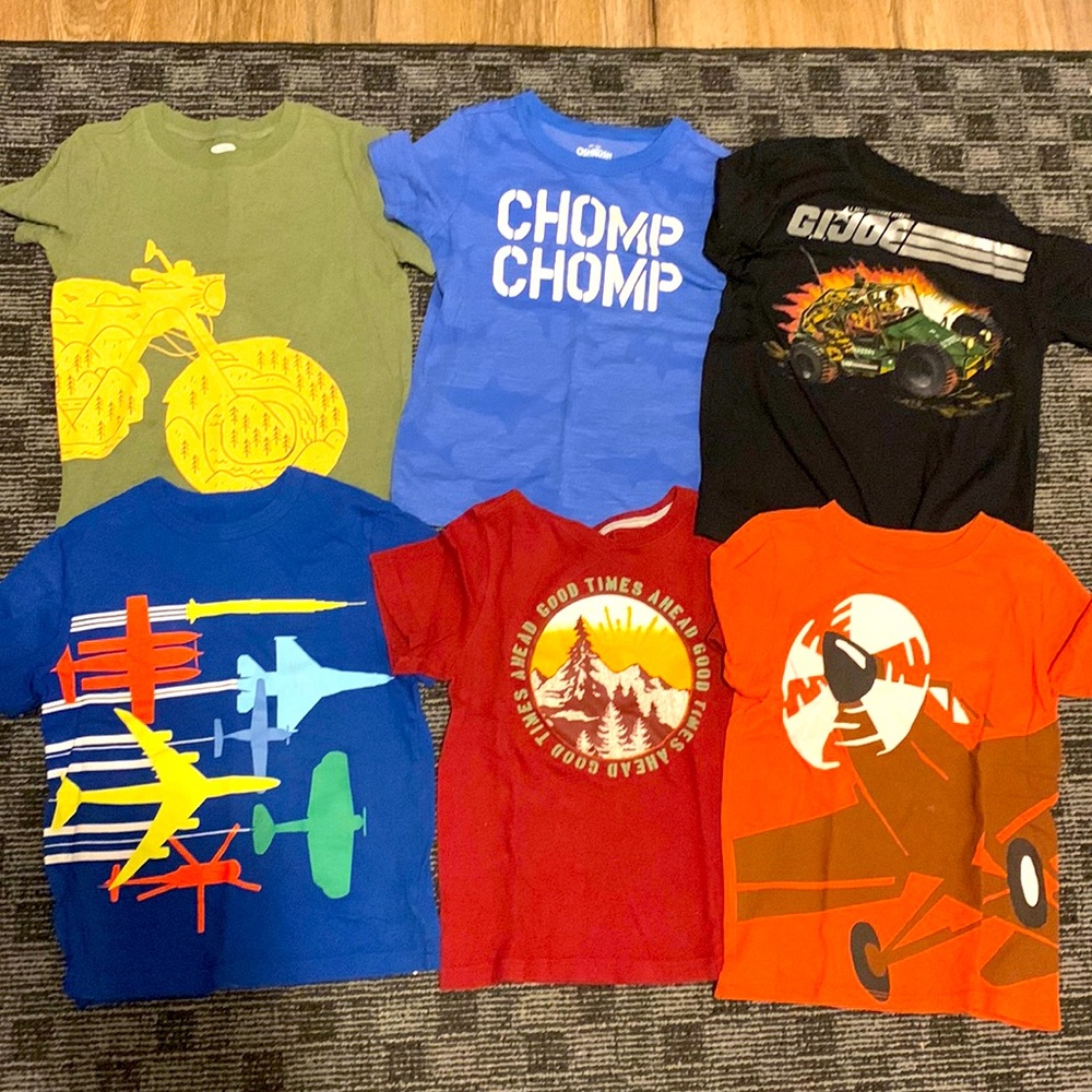 6 T-shirts